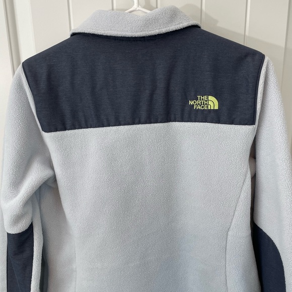 The North Face Polartec Fleece Zip Up Collared Jacket - Picture 9 of 15